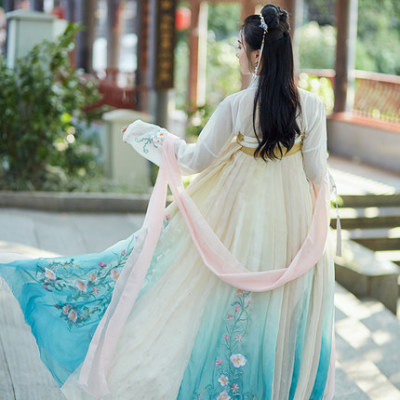 广州白云第三届皮具设计大赛总决赛在白云世界皮具贸易中心落幕 广州白云第三届皮具设计大赛总决赛在白云世界皮具贸易中心落幕