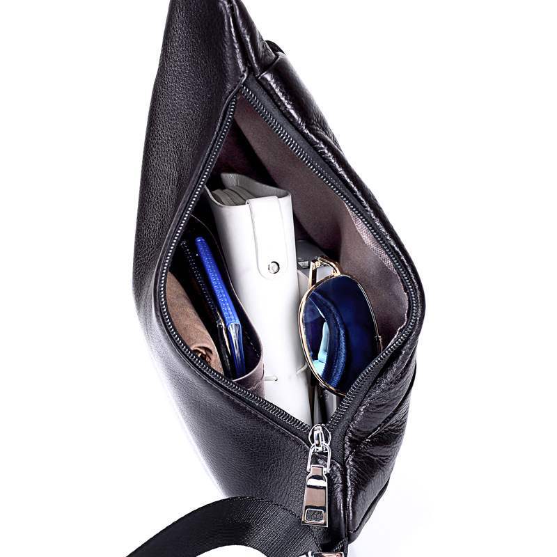 个性头层皮男式胸包 特色双拉风格胸包 个性头层皮男式胸包 特色双拉风格胸包